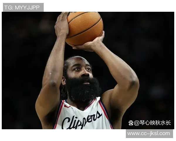 哈登状态低迷25投仅9中贡献24分6助攻6失误球队负担加重正负值惨淡6